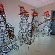 Светодиодная фигура «Снеговики музыканты»