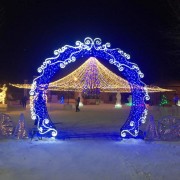 Светодиодная композиция – арка «Морозный узор»