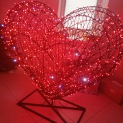 Светодиодная фигура «LOVE»